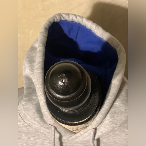 Yellowstone Dutton Ranch Wear the Brand Gray S Hooded Sweatshirt - Picture 5 of 13